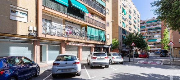 100m² Commercial property in La Llagosta, Spain No. 154174 5