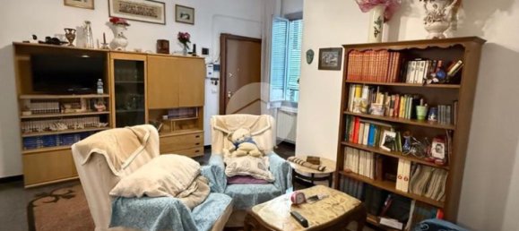 2 Schlafzimmer Wohnung in Genoa, Italy, Nr. 353044 4