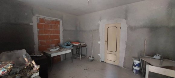 4 bedrooms Apartment in Nocera Umbra, Italy No. 215753 17