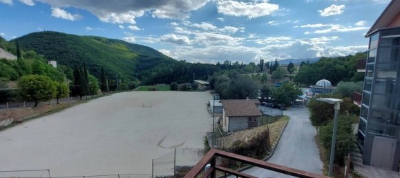 4 bedrooms Apartment in Nocera Umbra, Italy No. 215753 9