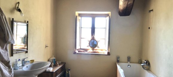 Casa de 10 divisões em Sarteano, Italy N.º 82083 26