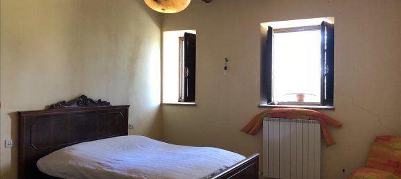 Casa de 10 divisões em Sarteano, Italy N.º 82083 17