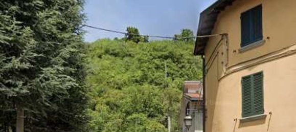 5 rooms Apartment in Sirone, Italy No. 8087 10