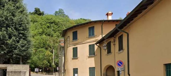 5 rooms Apartment in Sirone, Italy No. 8087 13