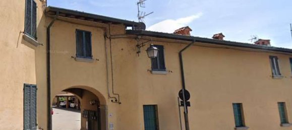 5 rooms Apartment in Sirone, Italy No. 8087 8