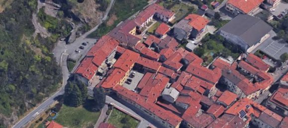 5 rooms Apartment in Sirone, Italy No. 8087 17