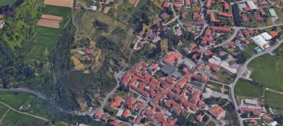 5 rooms Apartment in Sirone, Italy No. 8087 18