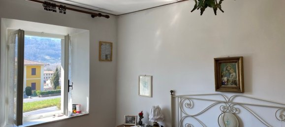 8 rooms House in Barga, Italy No. 229694 11