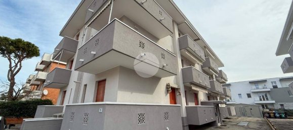 1 bedroom Apartment in Misano Adriatico, Italy No. 137874 10