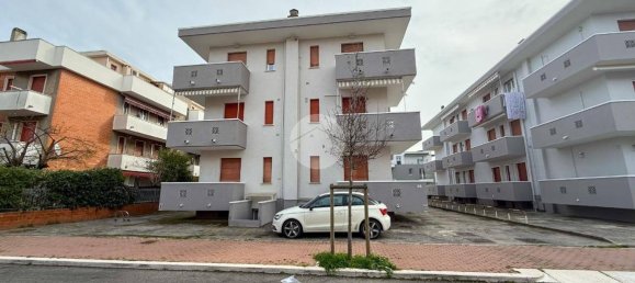 1 bedroom Apartment in Misano Adriatico, Italy No. 137874 9