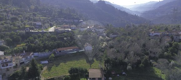 Casa T3 em Oliveira do Douro, Portugal N.º 20555 2