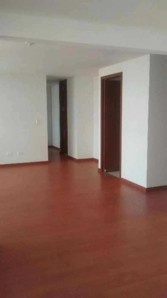 3 bedrooms House in Bogota, Colombia No. 10161