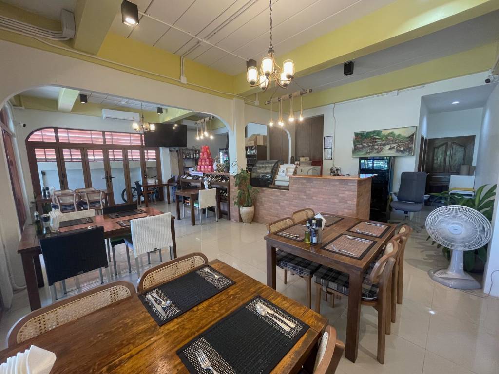 4 chambres Café / restaurant à Hua Hin, Thailand No. 71130