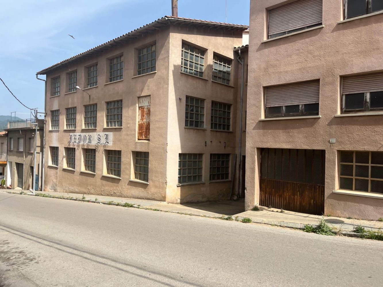 2285m² Warehouse in Girona, Spain No. 160367