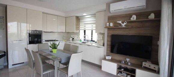 Квартира с 3 спальнями в Бирзеббуджа, Мальта № 6608 10