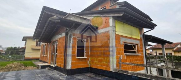 3 rooms Villa in Pozzolengo, Italy No. 37251 4