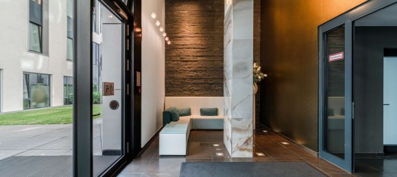 Квартира с 2 спальнями в Дюссельдорф, Германия № 323477 3