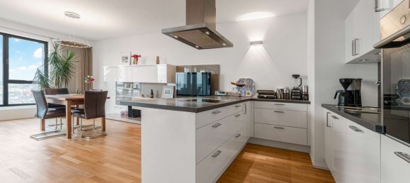 Квартира с 2 спальнями в Дюссельдорф, Германия № 323477 16