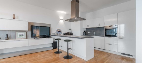 Квартира с 2 спальнями в Дюссельдорф, Германия № 323477 15