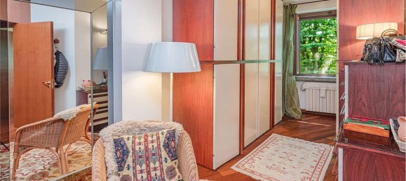 4 Schlafzimmer Haus in Lurago d'Erba, Italy, Nr. 373761 14