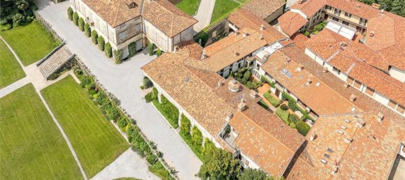 4 Schlafzimmer Haus in Lurago d'Erba, Italy, Nr. 373761 36