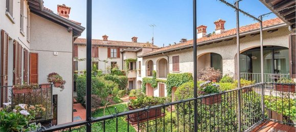 4 Schlafzimmer Haus in Lurago d'Erba, Italy, Nr. 373761 21