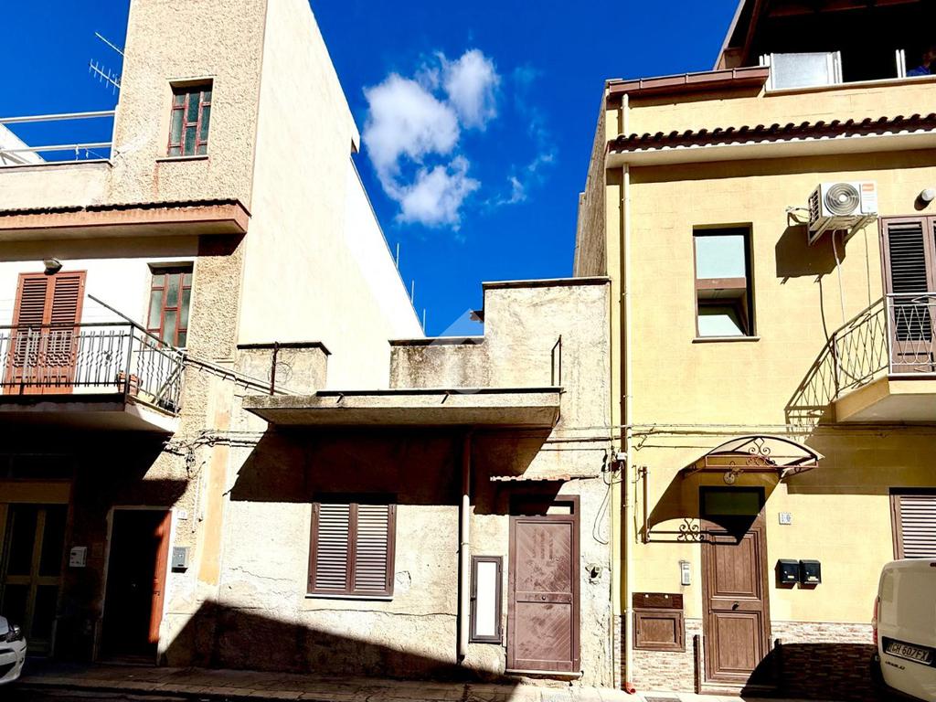 Apartamento T2 em Palermo, Italy N.º 356699