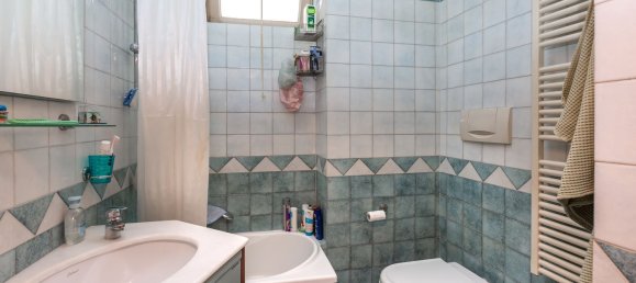 3 rooms Apartment in Turin, Italy No. 289958 16