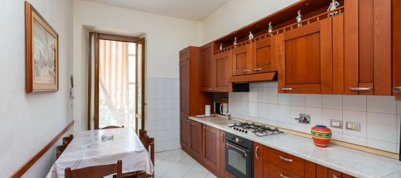 3 rooms Apartment in Turin, Italy No. 289958 17