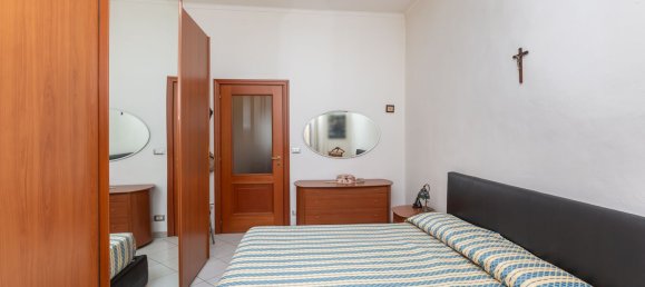 3 rooms Apartment in Turin, Italy No. 289958 7