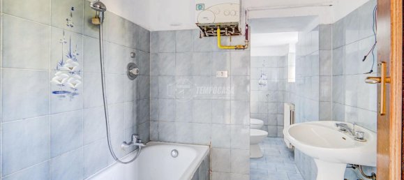 Apartamento de 3 divisões em Somma Lombardo, Italy N.º 24406 11