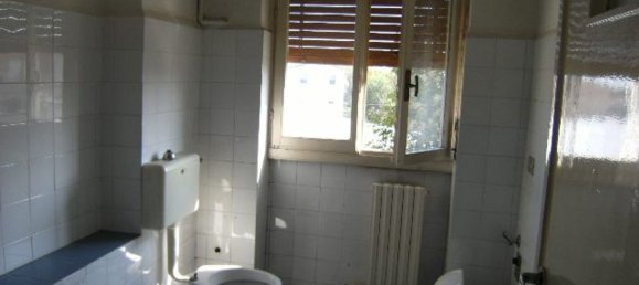 3 rooms Apartment in Cortemaggiore, Italy No. 144373 3