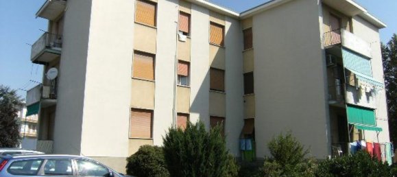 3 rooms Apartment in Cortemaggiore, Italy No. 144373 6