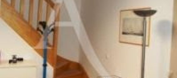 212m² Commercial property in Blois, France No. 80178 3