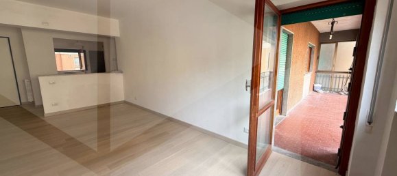 4 rooms Apartment in Avezzano, Italy No. 20723 9