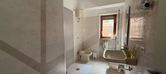 4 rooms Apartment in Avezzano, Italy No. 20723 16