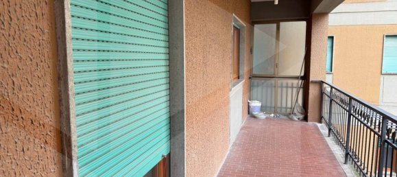 4 rooms Apartment in Avezzano, Italy No. 20723 7