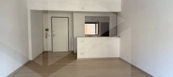 4 rooms Apartment in Avezzano, Italy No. 20723 10