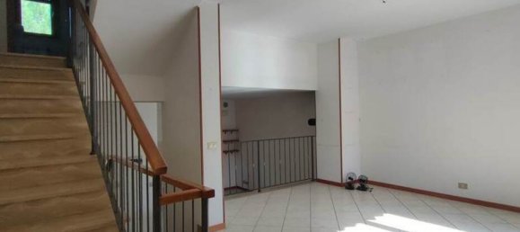 3 Schlafzimmer Haus in Sinalunga, Italy, Nr. 60893 9