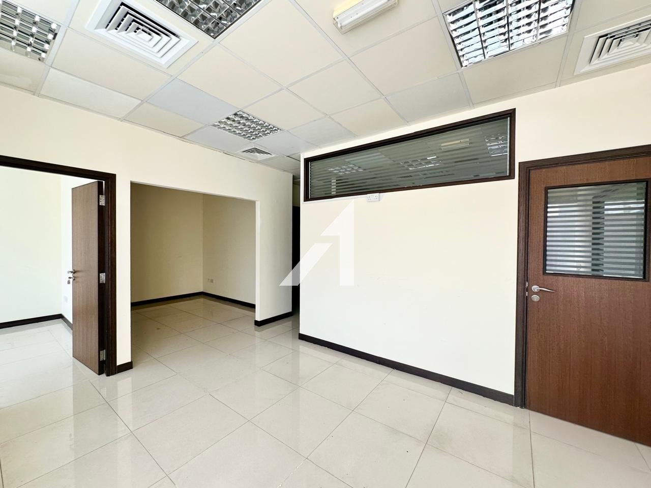 Büro in Dubai, UAE 84.4m², Nr. 107867