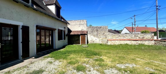 6 bedrooms House in Saint-Amand-Montrond, France No. 275025 2