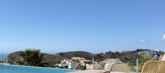 3 bedrooms House in Moraira, Spain No. 189224 4