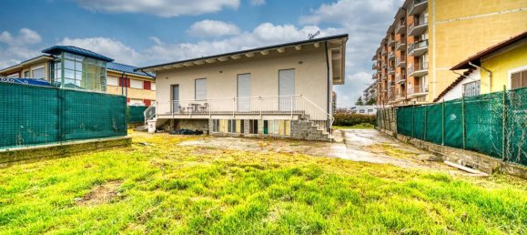5 rooms Villa in Alpignano, Italy No. 38762 6
