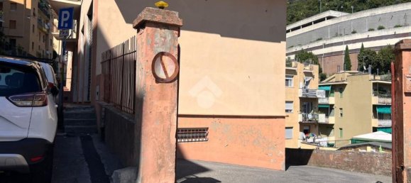 مرآب في Genoa, Italy 14متر مربع رقم 288575 9