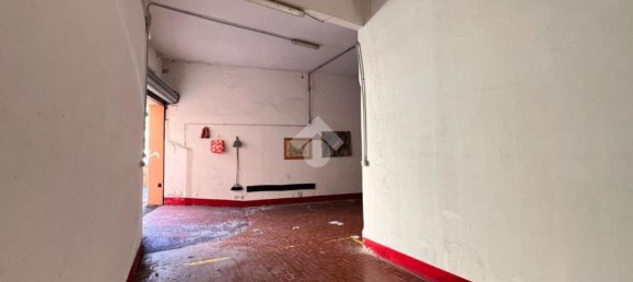 مرآب في Genoa, Italy 14متر مربع رقم 288575 4