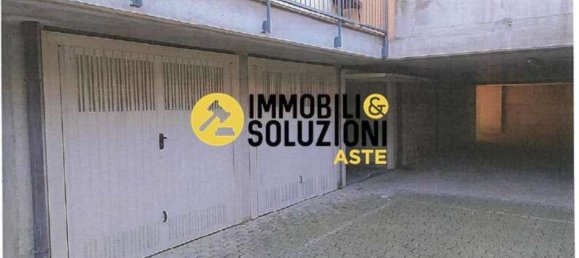 2-Zimmer Wohnung in Cassano Magnago, Italy, Nr. 5369 9