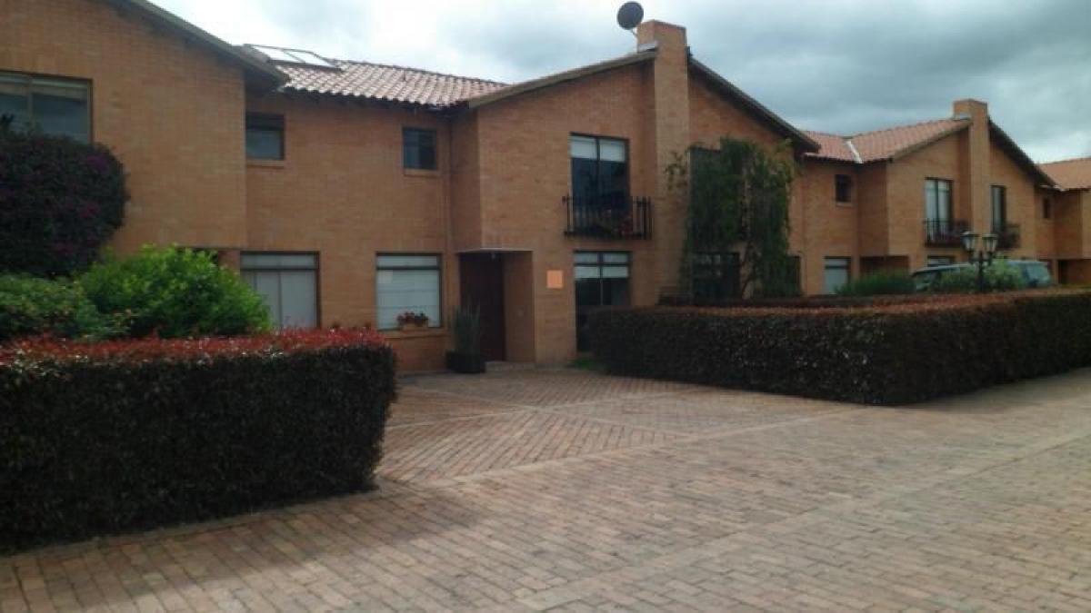 3 bedrooms House in Cundinamarca, Colombia No. 4839