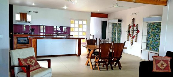 Дом с 4 спальнями в Порт-Вила, Вануату № 144 4