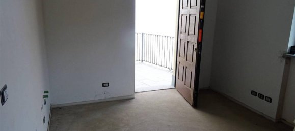 3غرفة شقة في Alba, Italy رقم 24936 3