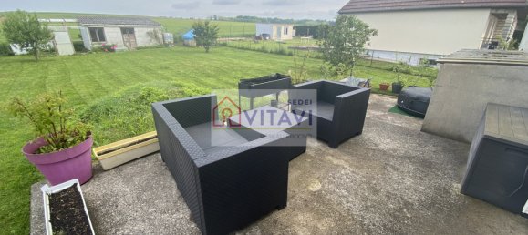 3 bedrooms House in Marolles, France No. 66507 10